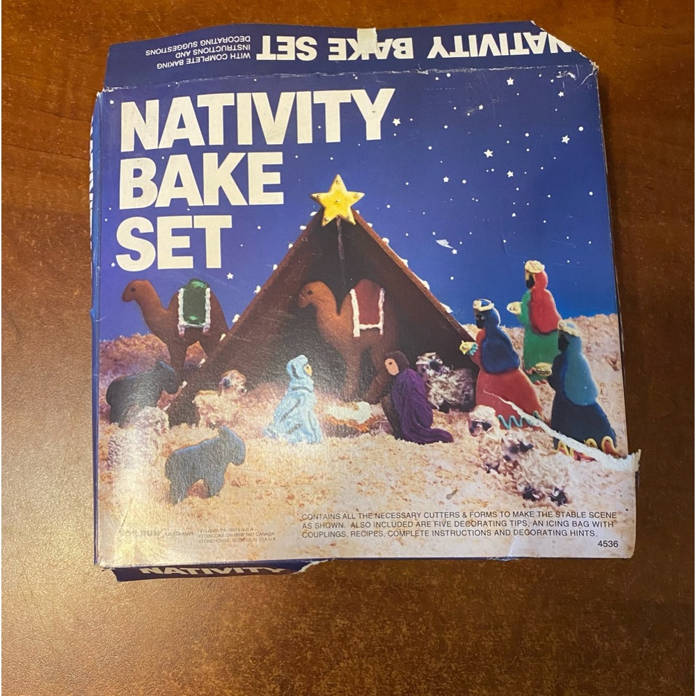 Fox Run Craftsmen Nativity Bake Set: Cookie Cutters, Icing Tips & Instructions